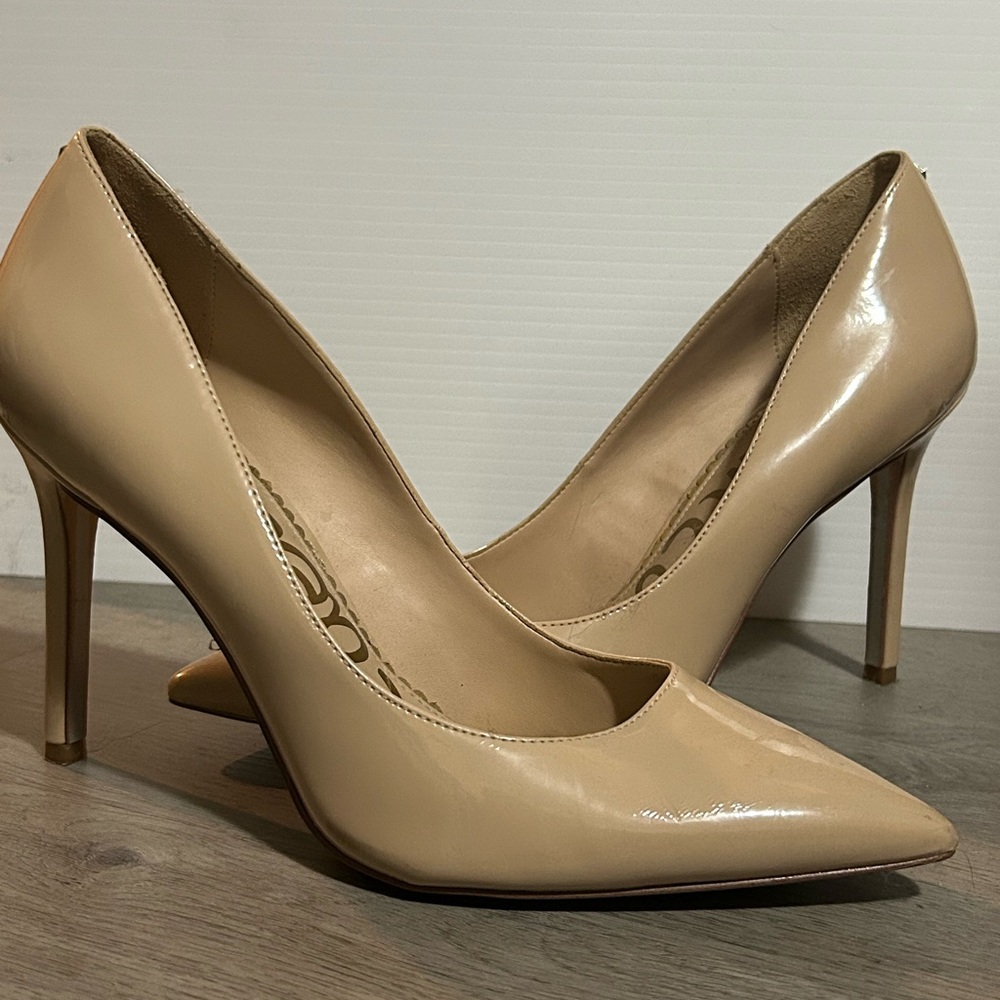 Chic Nude Patent Leather Heels